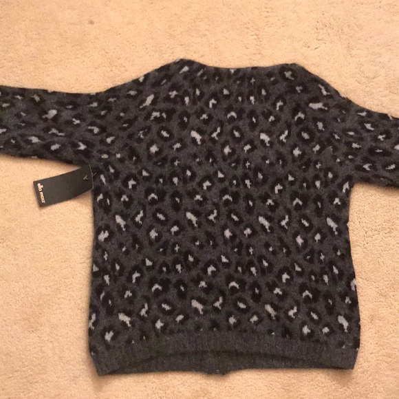 NWT REDUCED TO SELL🎉❣️ Ella Moss zip angora knit zip cardigan Grey leopard print - Picture 9 of 14